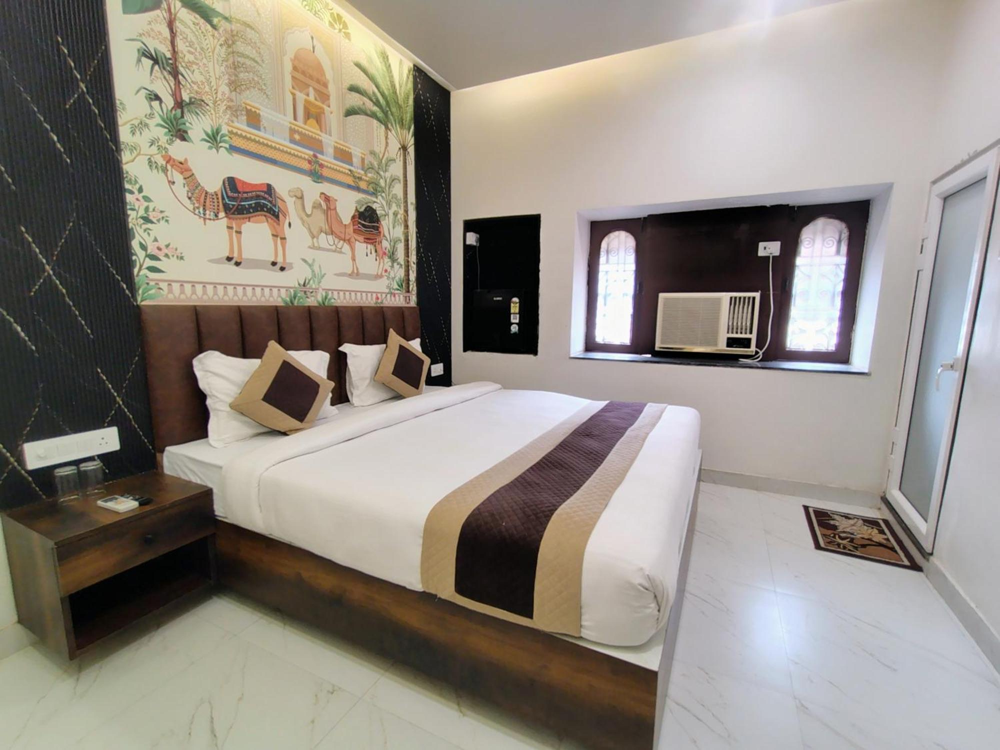 Hotel Mrk Varanasi Esterno foto